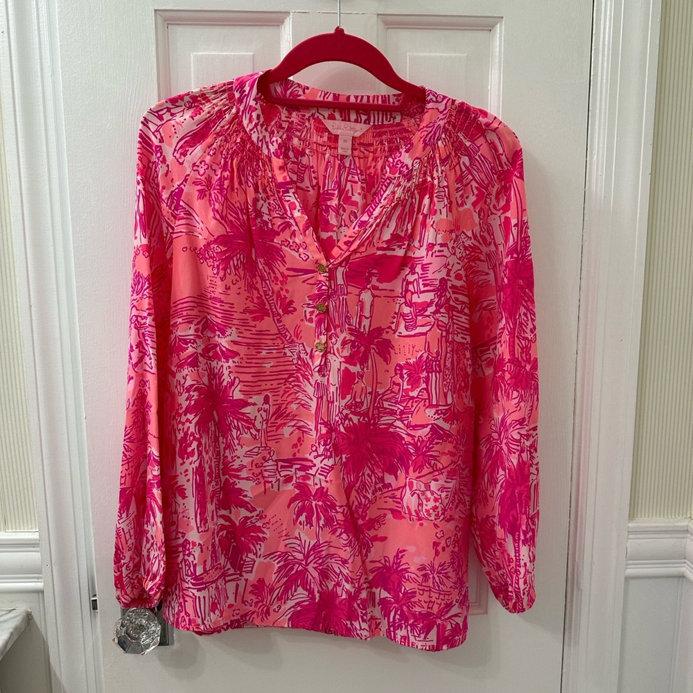 Lilly Pulitzer silk Elsa top, Rule Breakers print, size XS